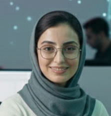 میترا بابایی طراح و گرافیک در تیم استاد آی تی